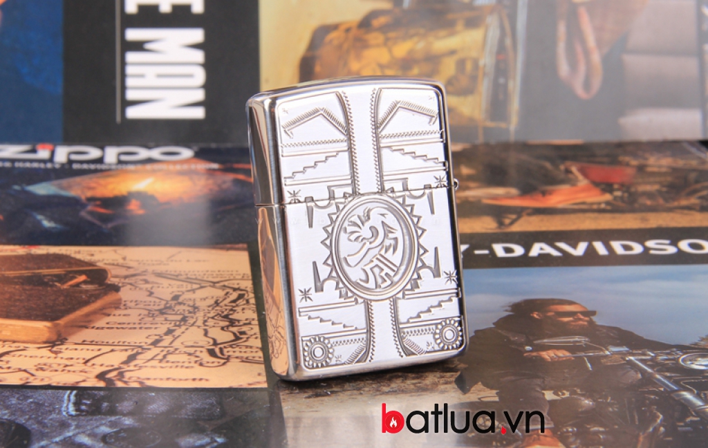 Bật lửa Zippo phiên bản đính ngọc khắc văn hóa Maya
