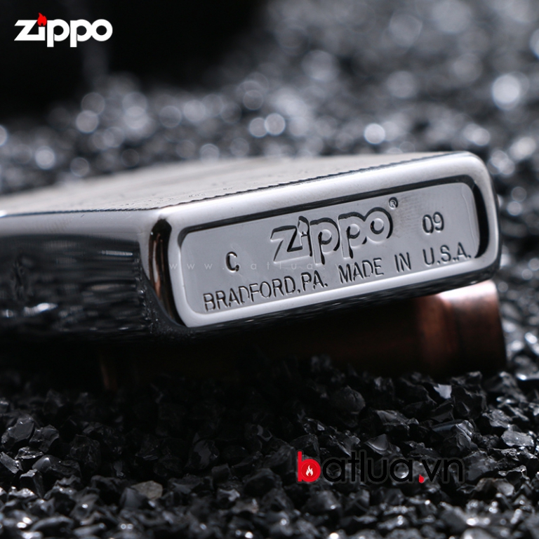 Bật lửa Zippo phiên bản tem hoa