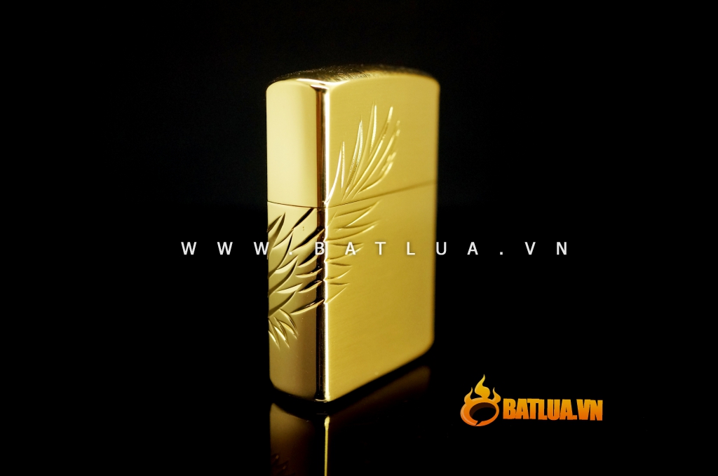 Bật lửa Zorro khắc hình chim đại bàng đang tung cánh