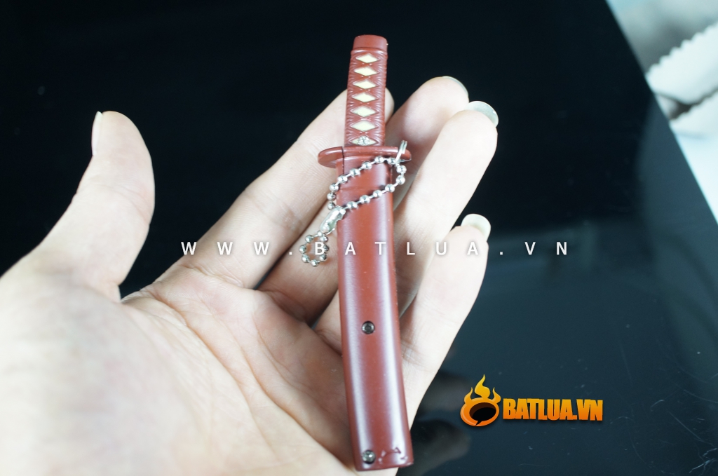 Bật lửa khò hình thanh kiếm Katana