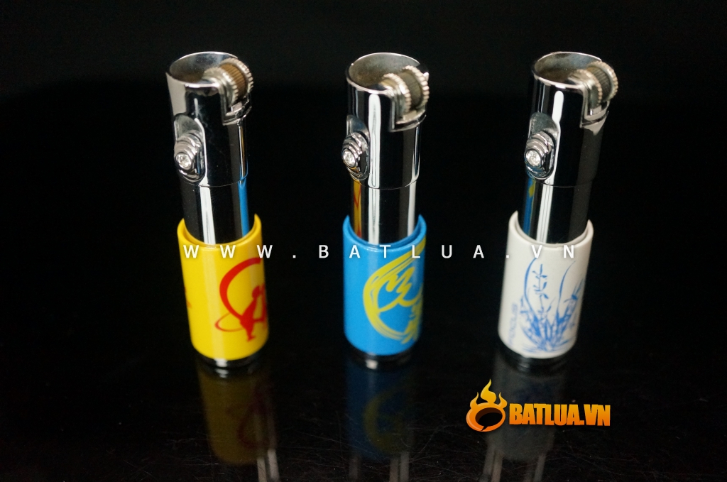 Bật lửa đánh đá lửa khò bọc bởi các hình đẹp mắt FOCUS