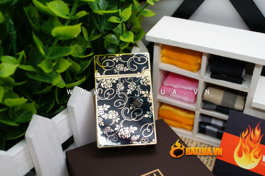 Bật lửa KUBOY chạm khắc hoa văn sắc sảo tinh tế KUBOY K1-12