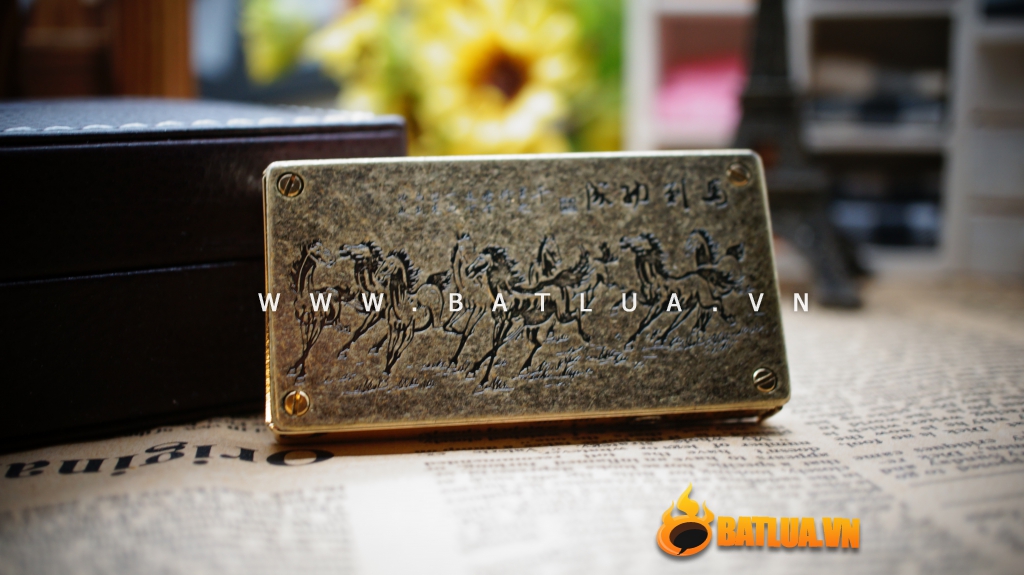Bật lửa Promise chạm khắc bức tranh mã đáo thành công cực kì tinh xảo lửa khò BN224