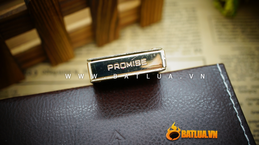 Bật lửa Promise chạm khắc bức tranh mã đáo thành công cực kì tinh xảo lửa khò BN224