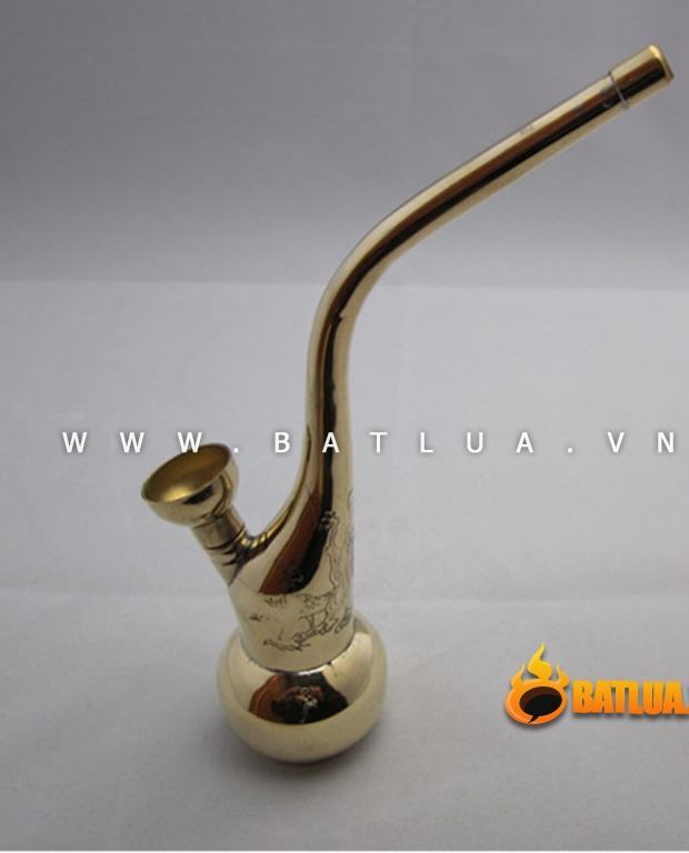Tẩu hút thuốc chất liệu đồng có lọc nước khắc họa tiết trang trí
