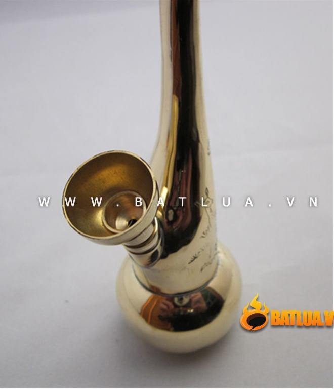 Tẩu hút thuốc chất liệu đồng có lọc nước khắc họa tiết trang trí