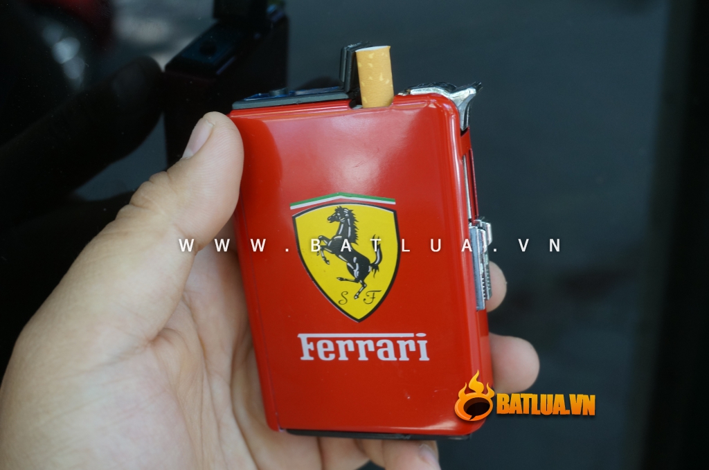 Hộp đựng thuốc lá đa năng đẩy thuốc kiêm bật lửa logo xe hơi FERRARI màu đỏ