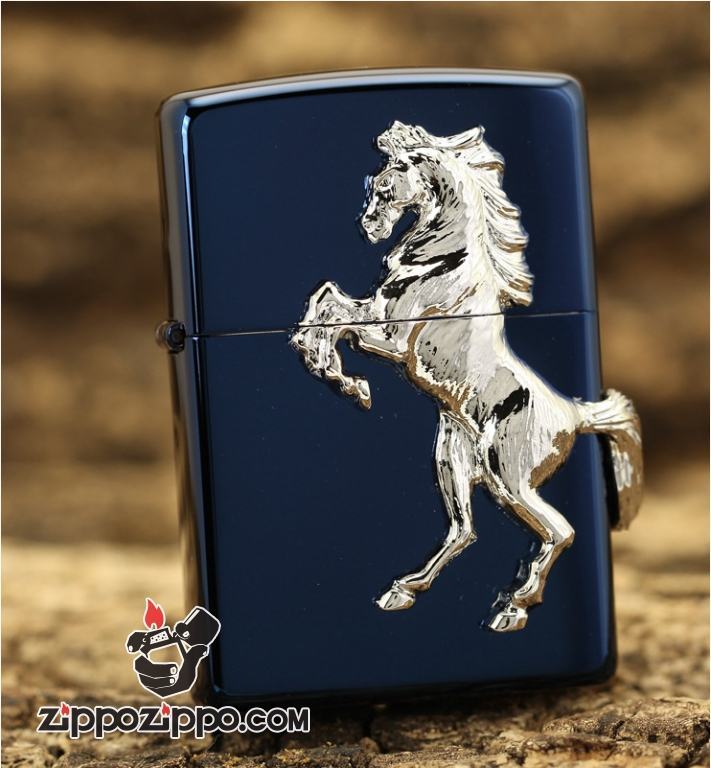 Bật lửa Zippo xanh trạm khắc ngựa bạc