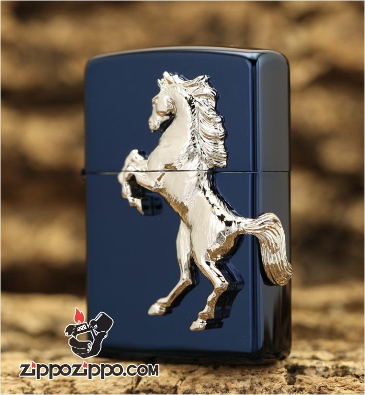 Bật lửa Zippo xanh trạm khắc ngựa bạc