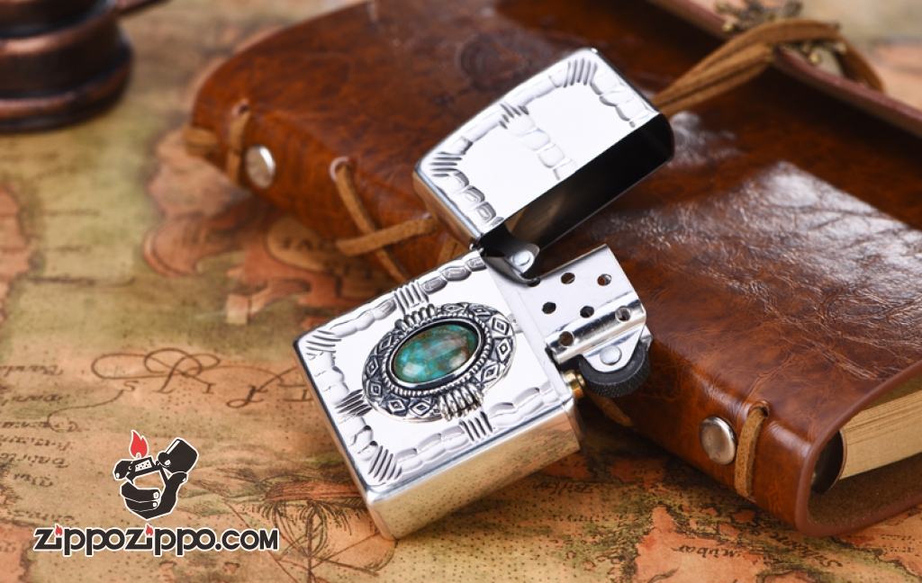 Bật lửa Zippo mạ bạc đính đá Limited Edition