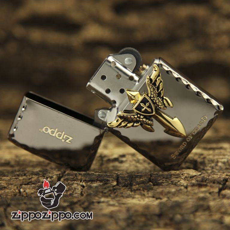 Bật lửa ZIppo khắc nổi huy hiệu Sword of Guard xuất hàn