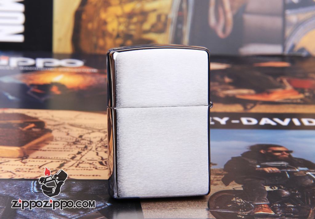 Bật lửa Zippo phiên bản Châu Âu khắc chim ưng săn mồi