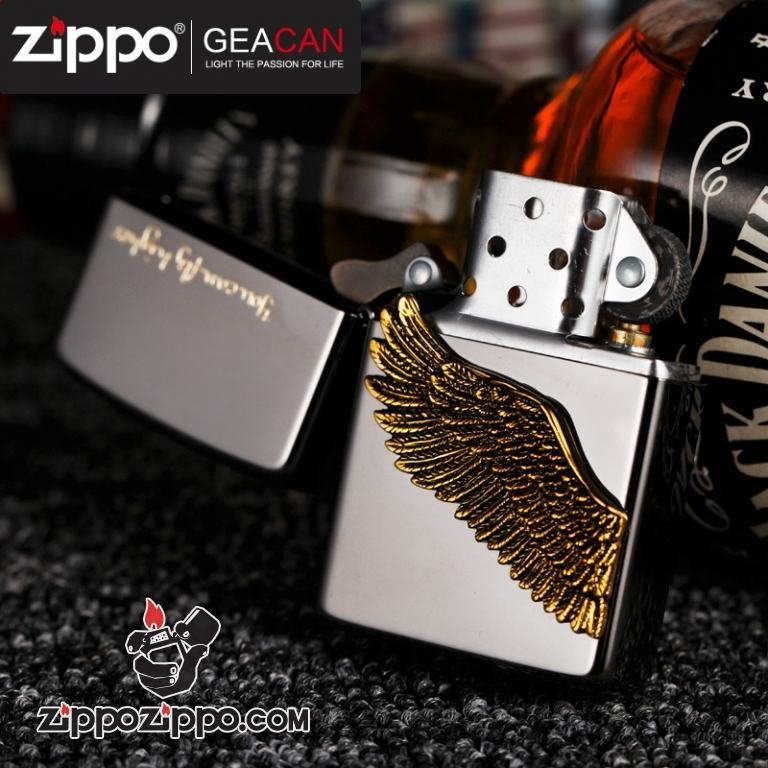 Baatn lửa Zippo mặt gương đen khắc hình cánh chim