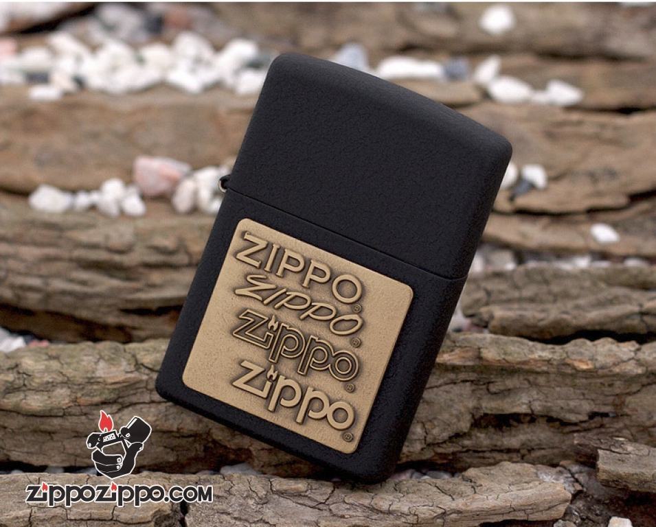 Bật lửa Zippo sơn mài đen khắc huy hiệu Zippo