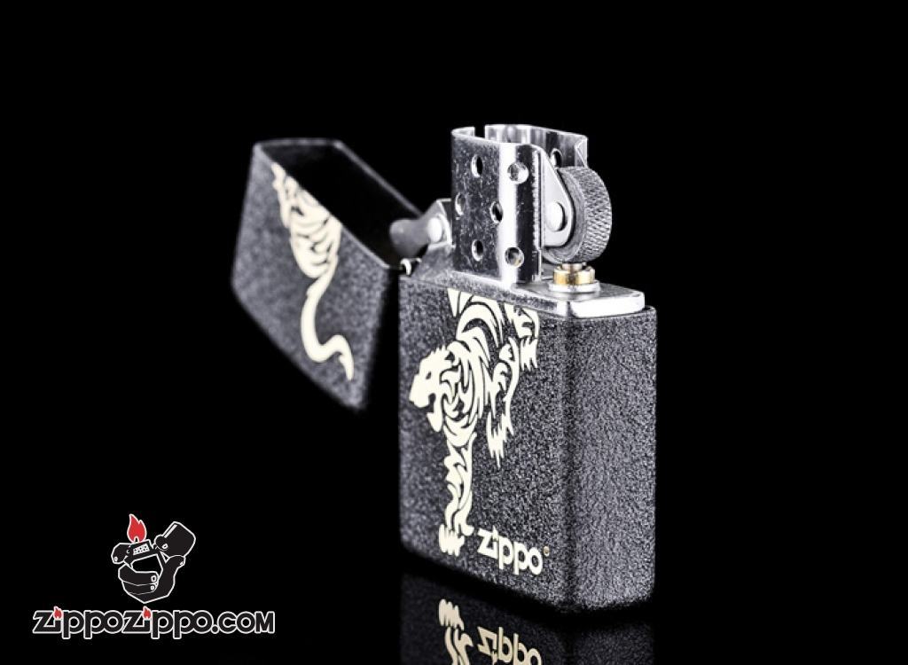 Bật lửa Zippo đen nứt in hình Tiger