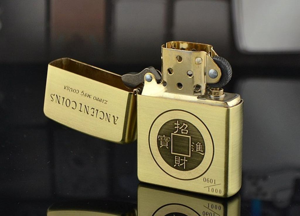 Bật lửa Zippo phiên bản đồng khắc hình đồng tiền Yên