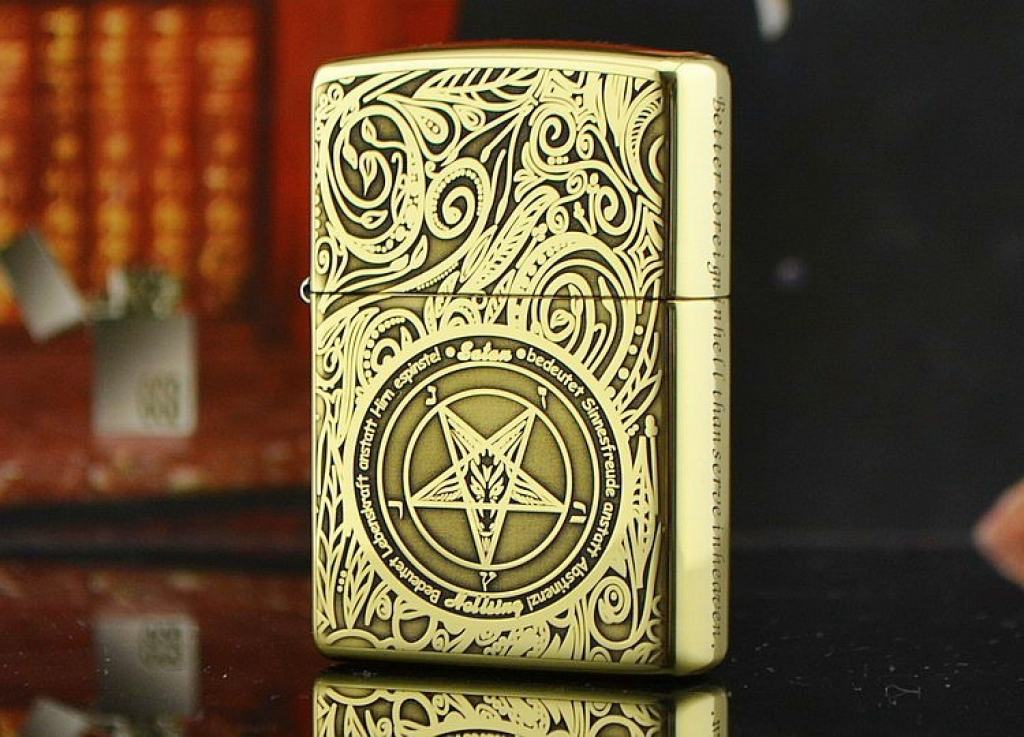 Bật lửa Zippo đồng khắc kỹ hiệu Satan