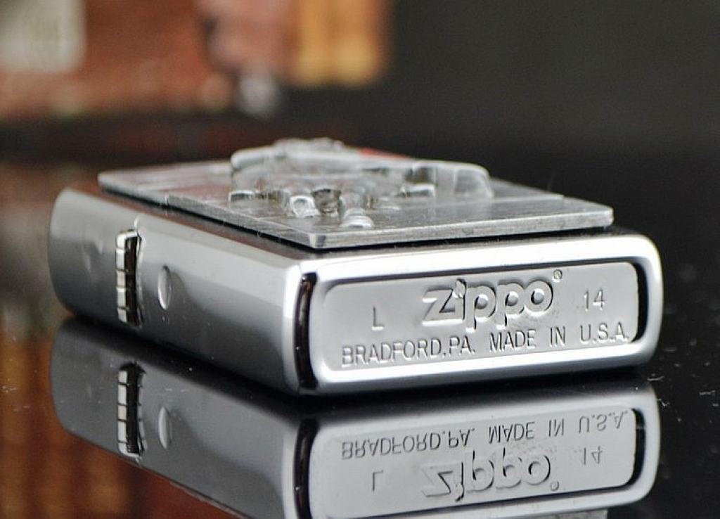 Bật lửa Zippo phiên bản CHâu Âu hiệp sĩ Thập tự chinh