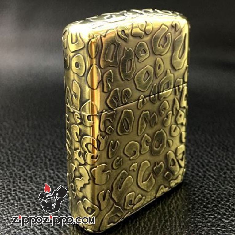 Bật lửa Zippo đồng nguyên khối dập họa tiết da báo