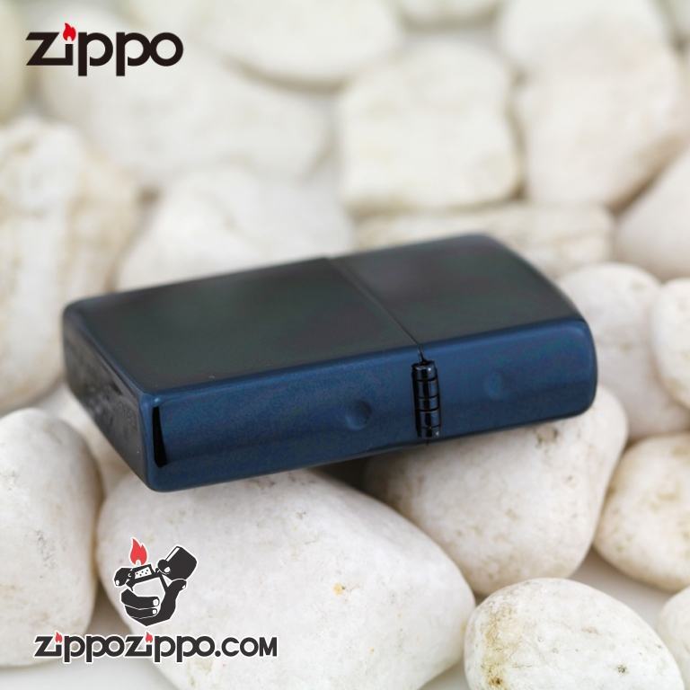 Bật lửa Zippo mặt xanh khắc nhẹ trái tim chữ thập