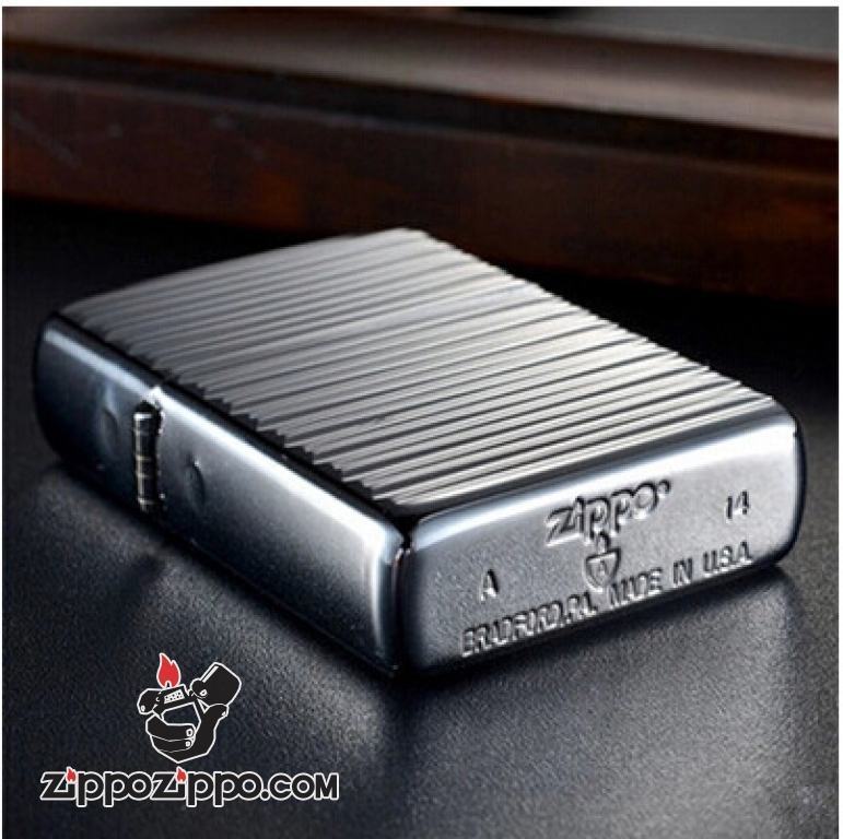 Bật lửa Zippo khắc sâu hoa văn xước ngang