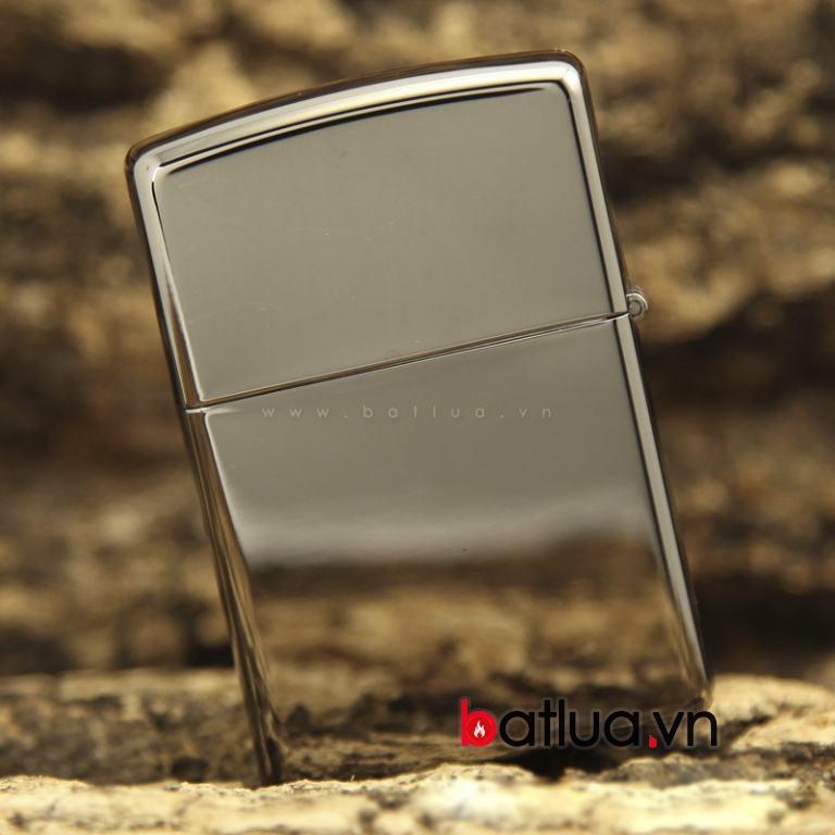 Bật lửa ZIppo khắc nổi huy hiệu Sword of Guard