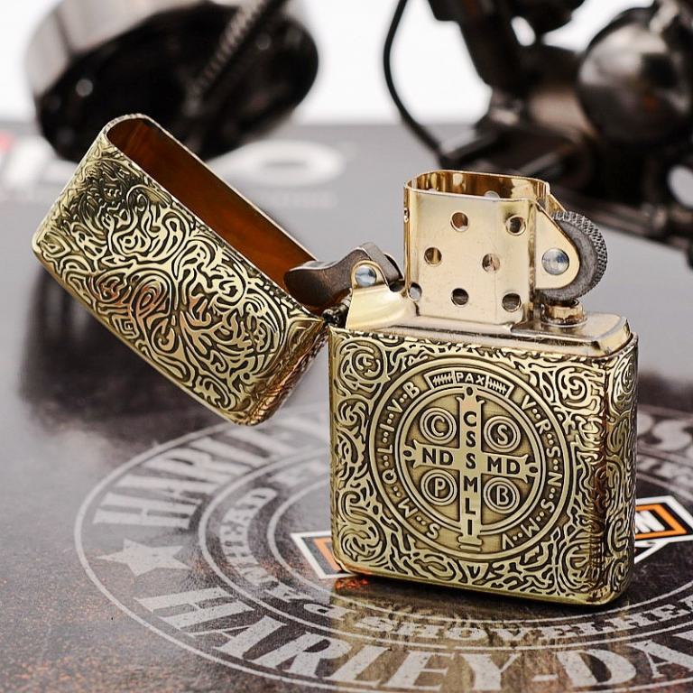 Zippo Chính Hãng Đồng Bóng Khắc Vòng Tay 5 Mặt Constantine