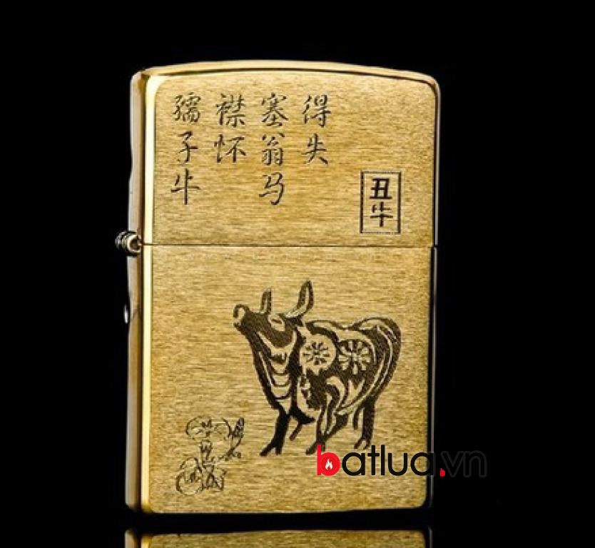 Bât lửa zippo chính hãng khắc 12 con giáp tuổi sỉu ( con trâu )