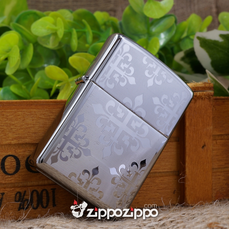 bât lửa zippo mầu bạc khắc hoa văn tinh tế