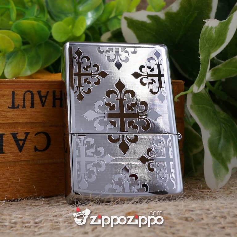 bât lửa zippo mầu bạc khắc hoa văn tinh tế