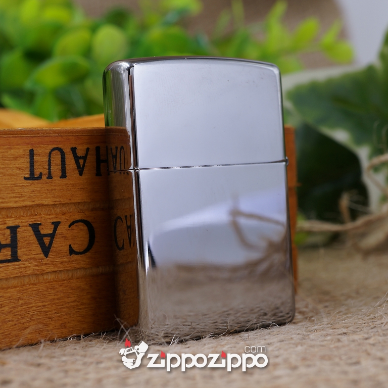 Zippo mầu bạc khắc hoa văn cá chép