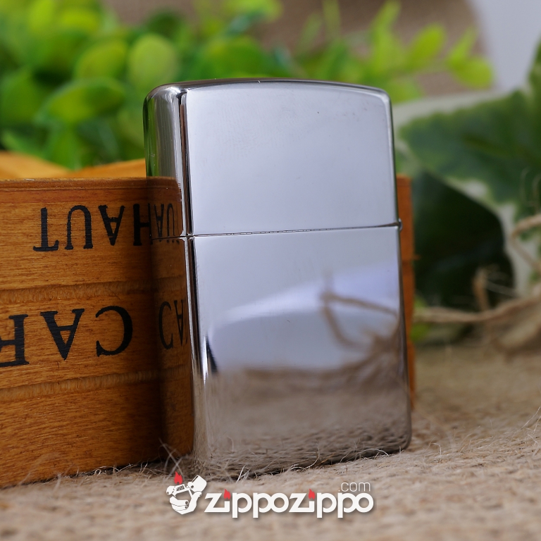 Bật lửa zippo mầu bạc khắc rồng sang trọng