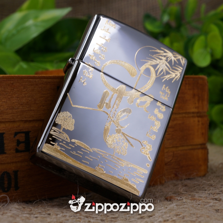 Zippo Đen Bóng Khắc Mạ Vàng Chữ Cha Mẹ