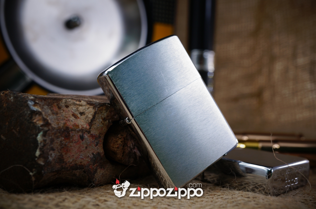 bật lửa zippo cổ bạc xước sản xuất năm 1995