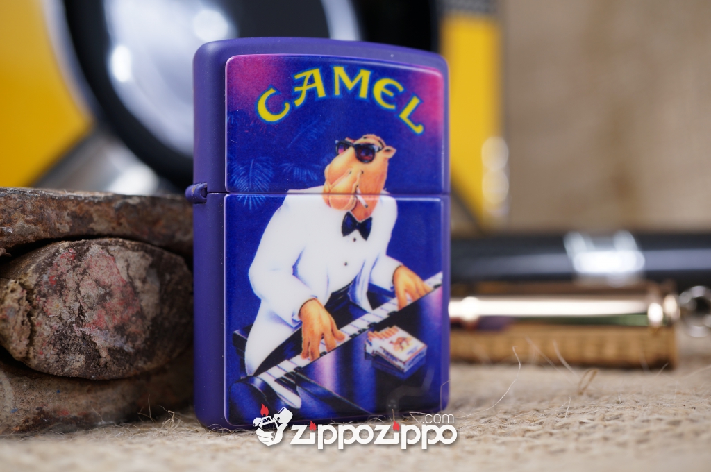 Bật lửa zippo cổ camel khắc nổi