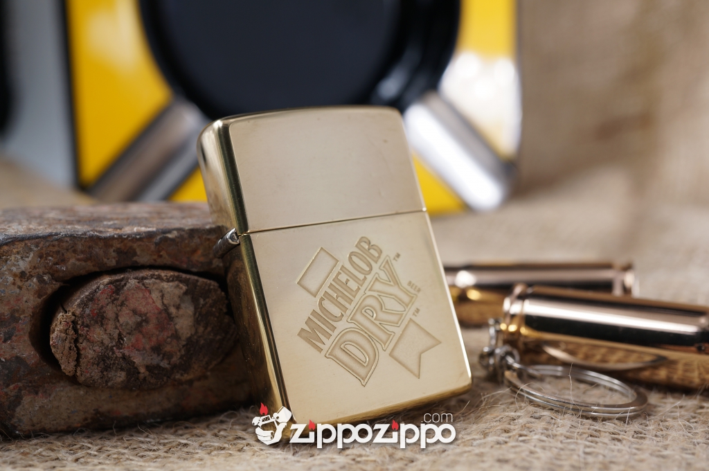 bật lửa zippo cổ vỏ đồng Mechelob sarnxuaats năm 1993