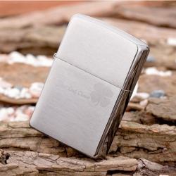 Bật lửa Zippo chính hãng 200 Lucky Love - Mã SP: BL09712