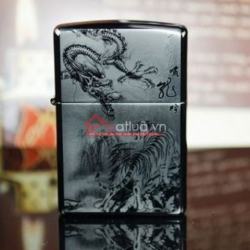 Bật lửa Zippo chính hãng hình đấu chiến Rồng Hổ - Mã SP: ZPC0217