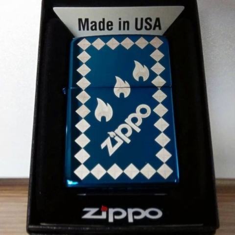 Bật lửa Zippo phiên bản Original ba ngọn lửa