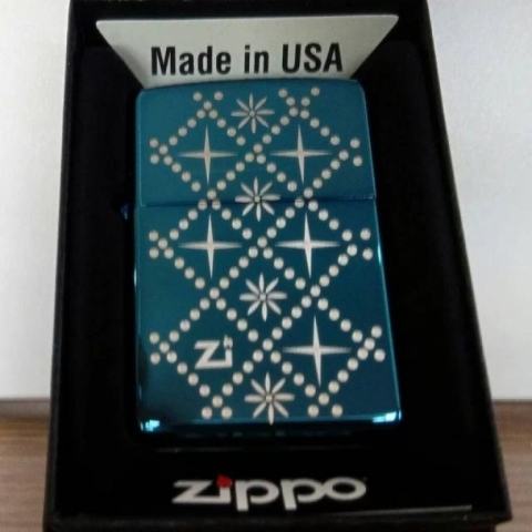 Bật lửa Zippo phiên bản Original in hoa văn Ver 1