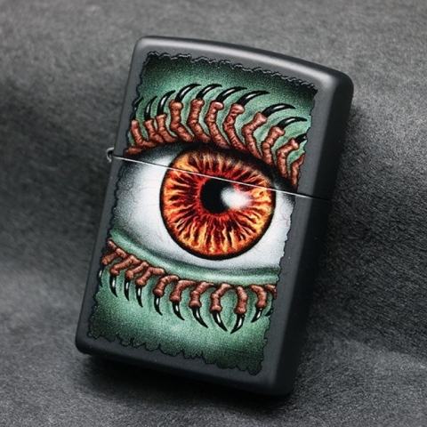 Bật lửa Zippo sơn đôi mắt chân rết