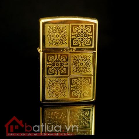 Bật lửa Star  6 ô vuông khắc hoa văn màu vàng lịch lãm