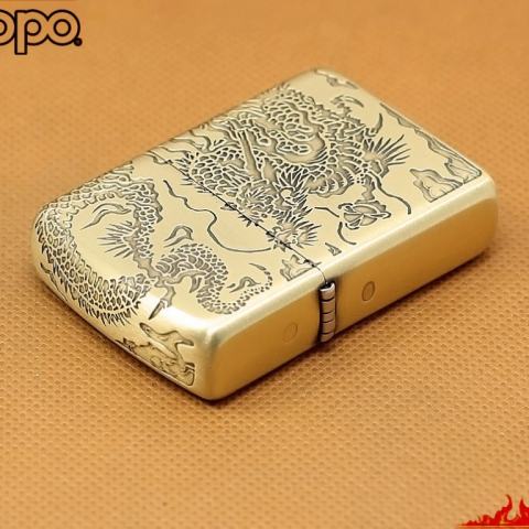 Zippo Chính Hãng Đồng Khắc Rồng Bay Mặt Trước Và Cạnh Bên Vỏ Dày Armor