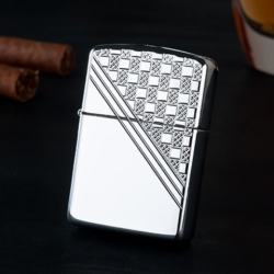 Zippo Chính Hãng Kẻ Caro ở Góc Phải Vỏ Dày - Mã SP: ZPC1294