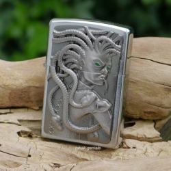 Zippo Chính Hãng Phiên Bản Châu Âu Vỏ Đúc Hình Medusa - Mã SP: ZPC1097