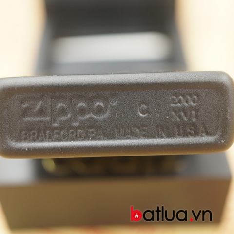 Zippo cổ La Mã Sơn Đen sản xuất năm 2000
